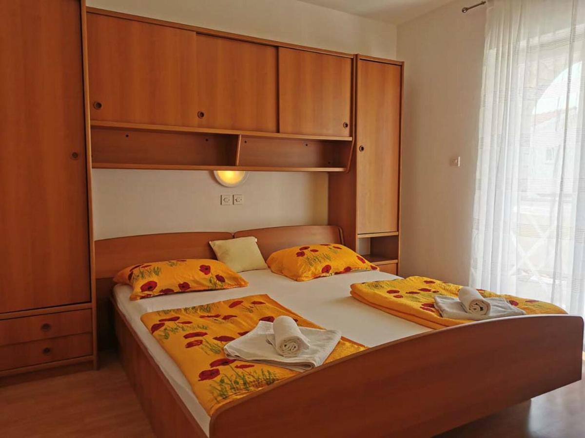 Apartments Miranda Lopar Ngoại thất bức ảnh