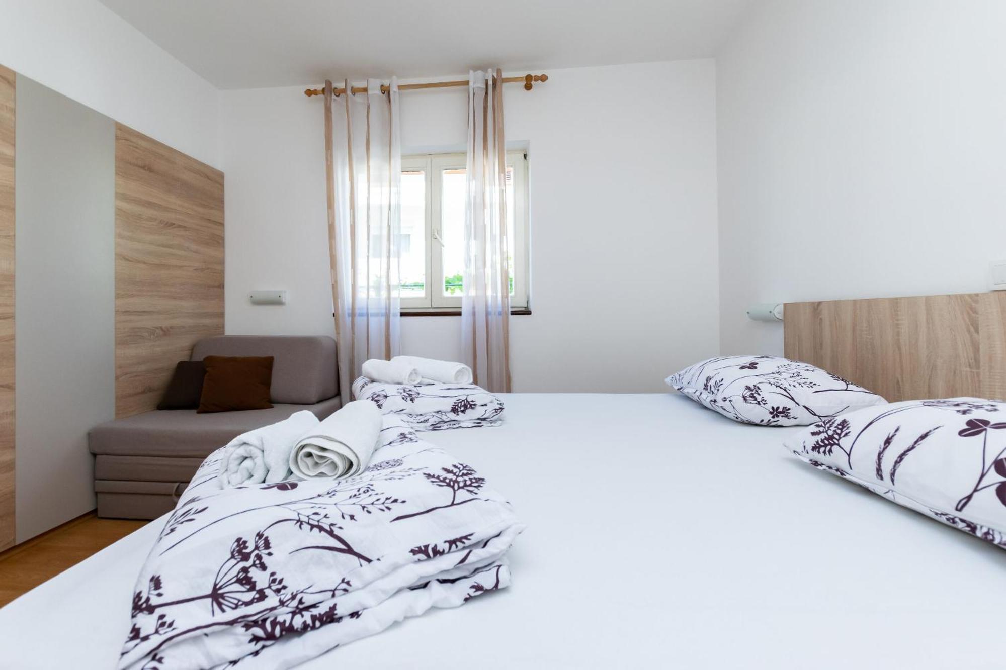 Apartments Miranda Lopar Ngoại thất bức ảnh