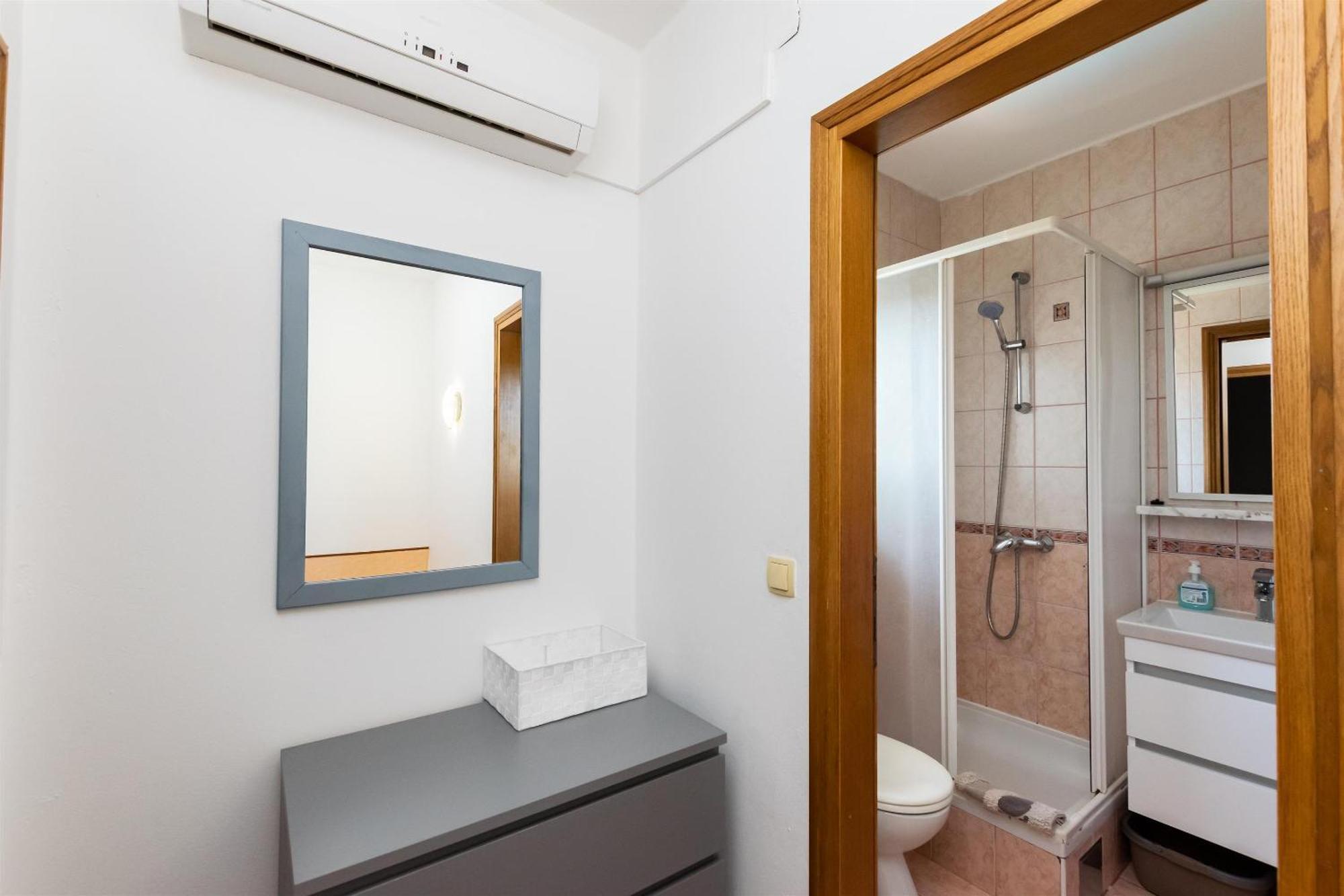 Apartments Miranda Lopar Ngoại thất bức ảnh