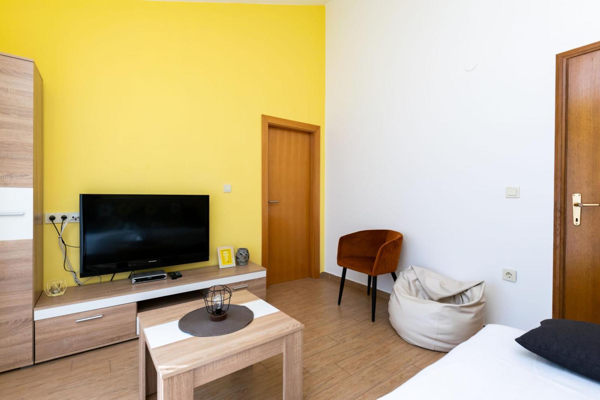 Apartments Miranda Lopar Ngoại thất bức ảnh